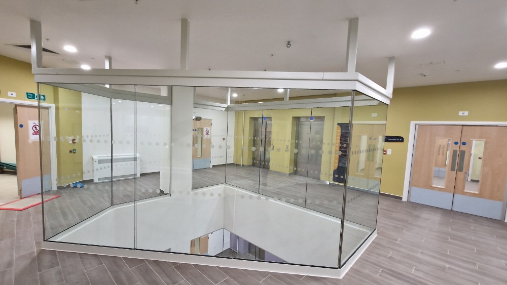 CYP Mental Healthcare Facility with Middlesex Ltd Glass Partitions