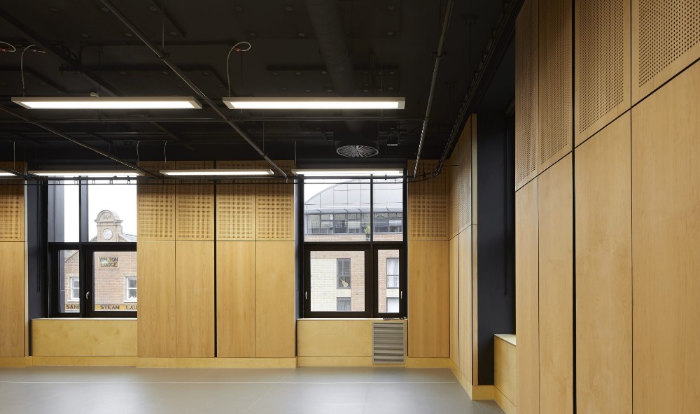 Somerleyton with Middlesex Ltd inside